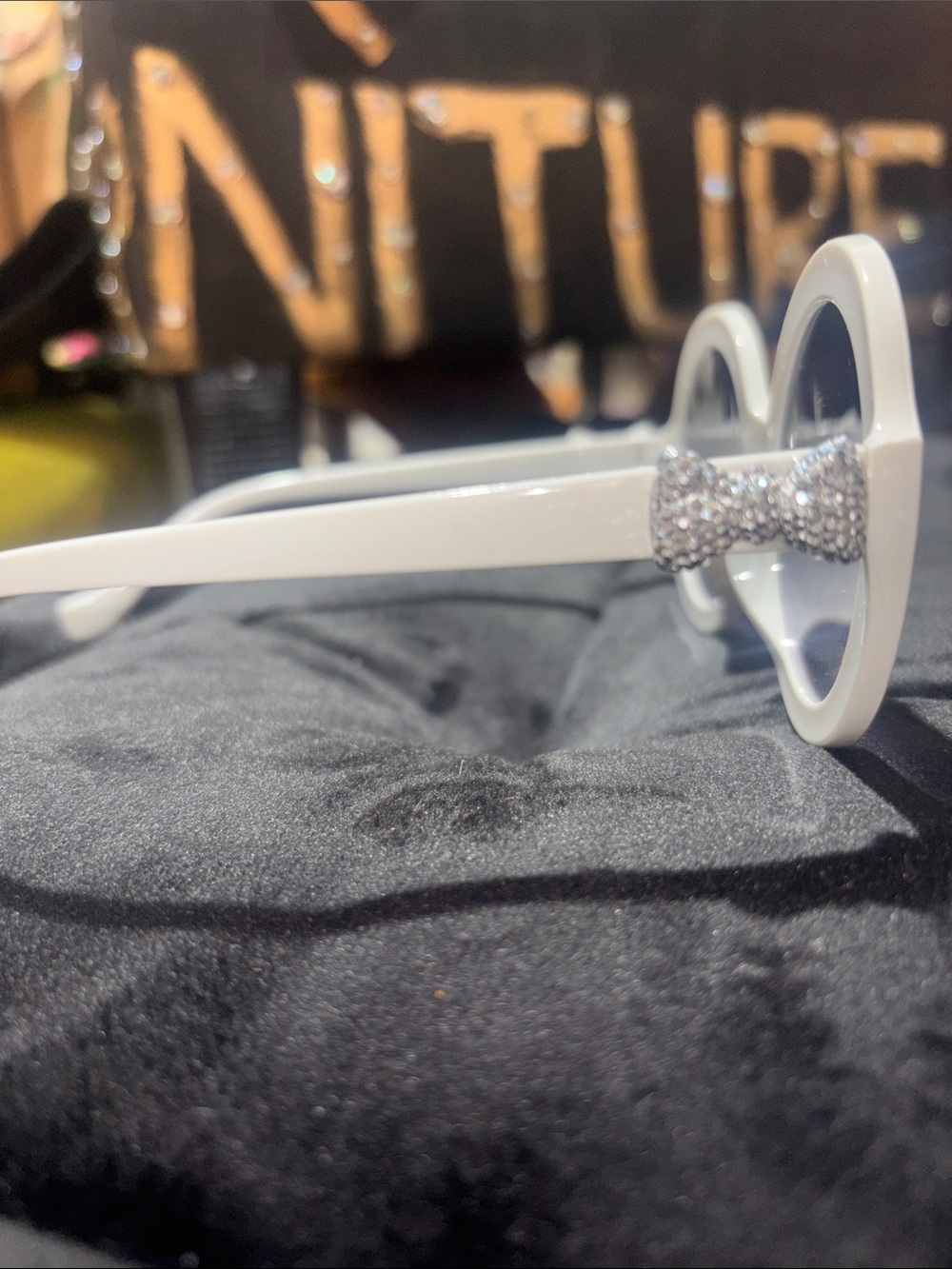 KB sunnies round white vintage inspired sparkle silver bow oversized sunglasses - Picture 4 of 5